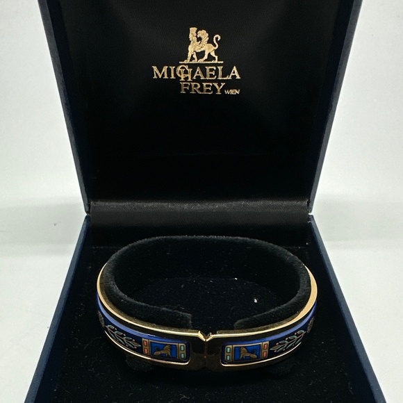 Vintage Michaela Frey Wien MFT Greco-Roman Lion Enamel Clasp Bangle Bracelet - Picture 2 of 16